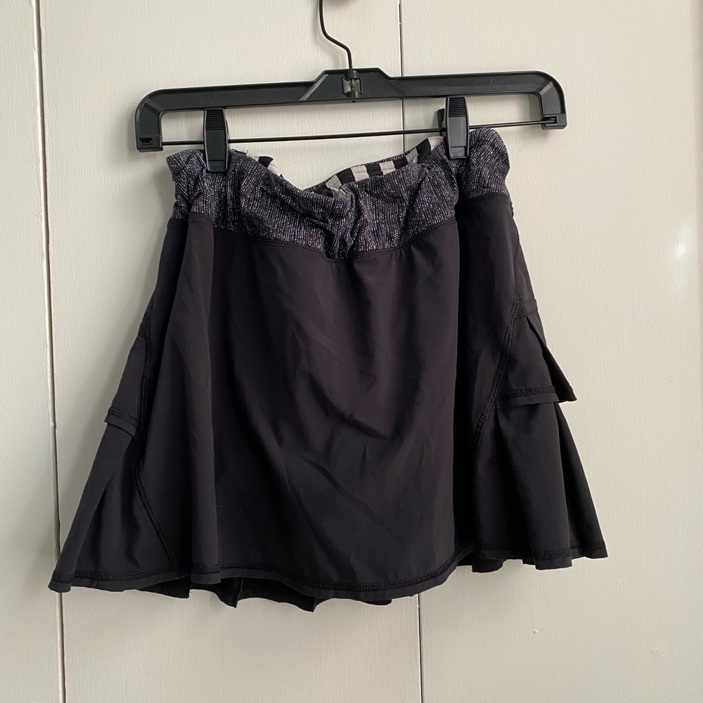 Lululemon Skirt! Perfect condition.